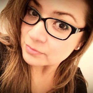 Meet your Posher, Lynette